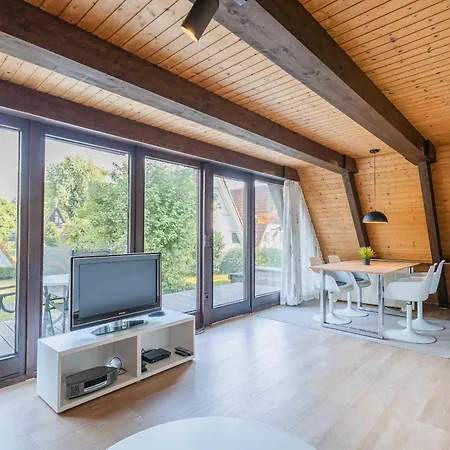 Ferienwohnpark Nurdachhaus Typ 8 Ndw 112 Immenstaad am Bodensee