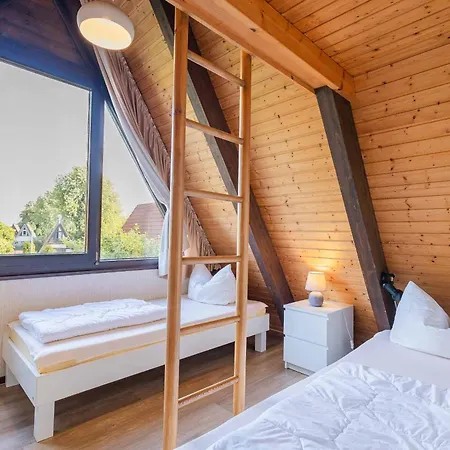 Hébergement de vacances Ferienwohnpark Nurdachhaus Typ 8 Ndw 112 Immenstaad am Bodensee